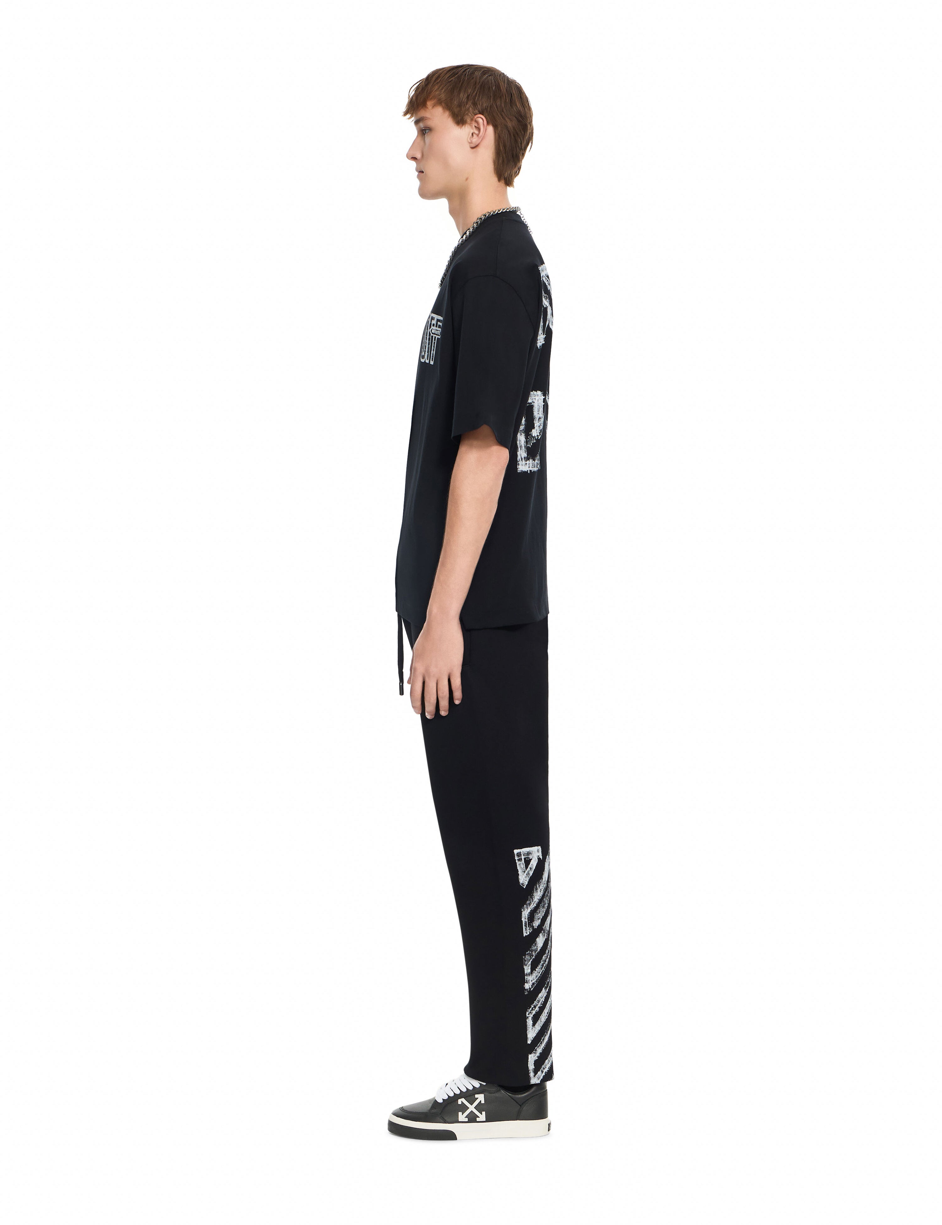 Off-White Motion Arrow Skate T-Shirt Black model side