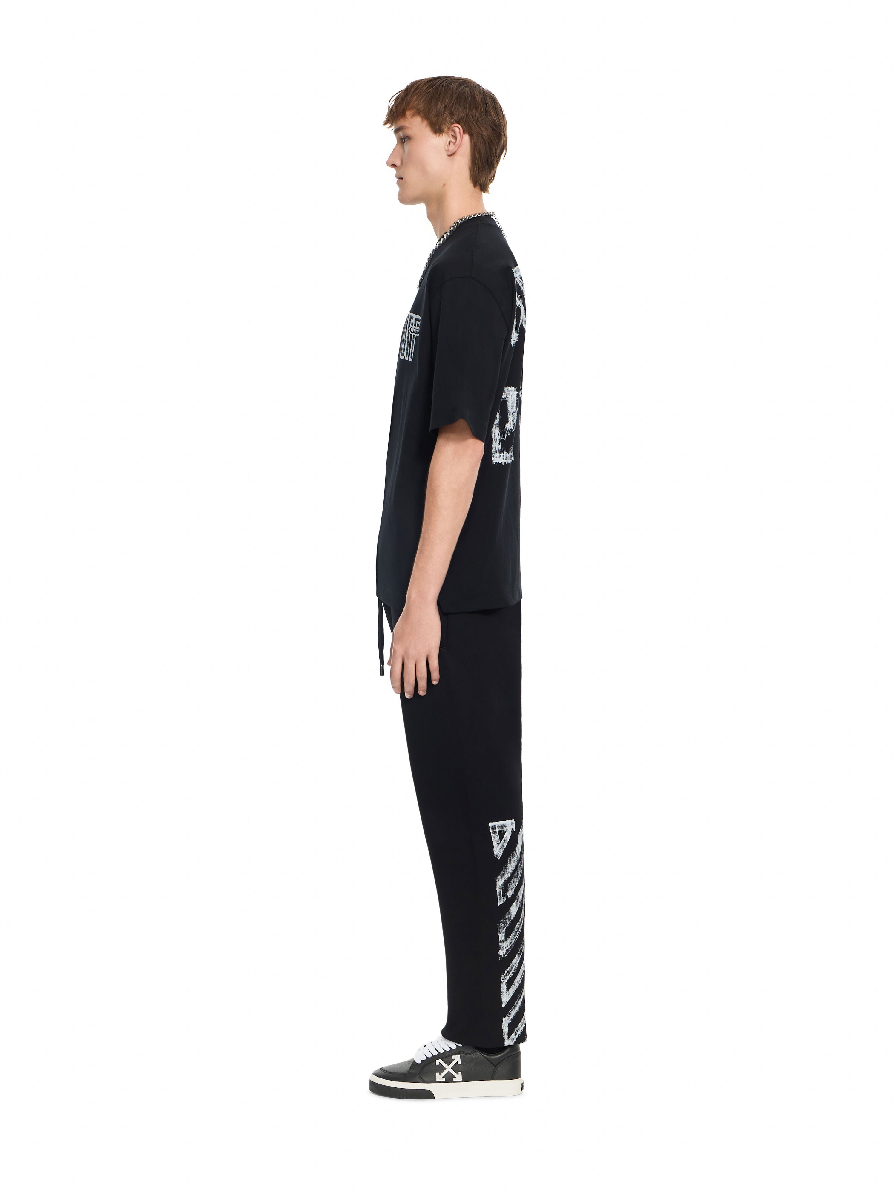 Off-White Motion Arrow Skate T-Shirt Black model side