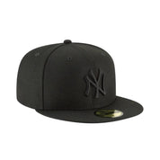 New Era New York Yankees Black On Black 59/50 Fitted Hat
