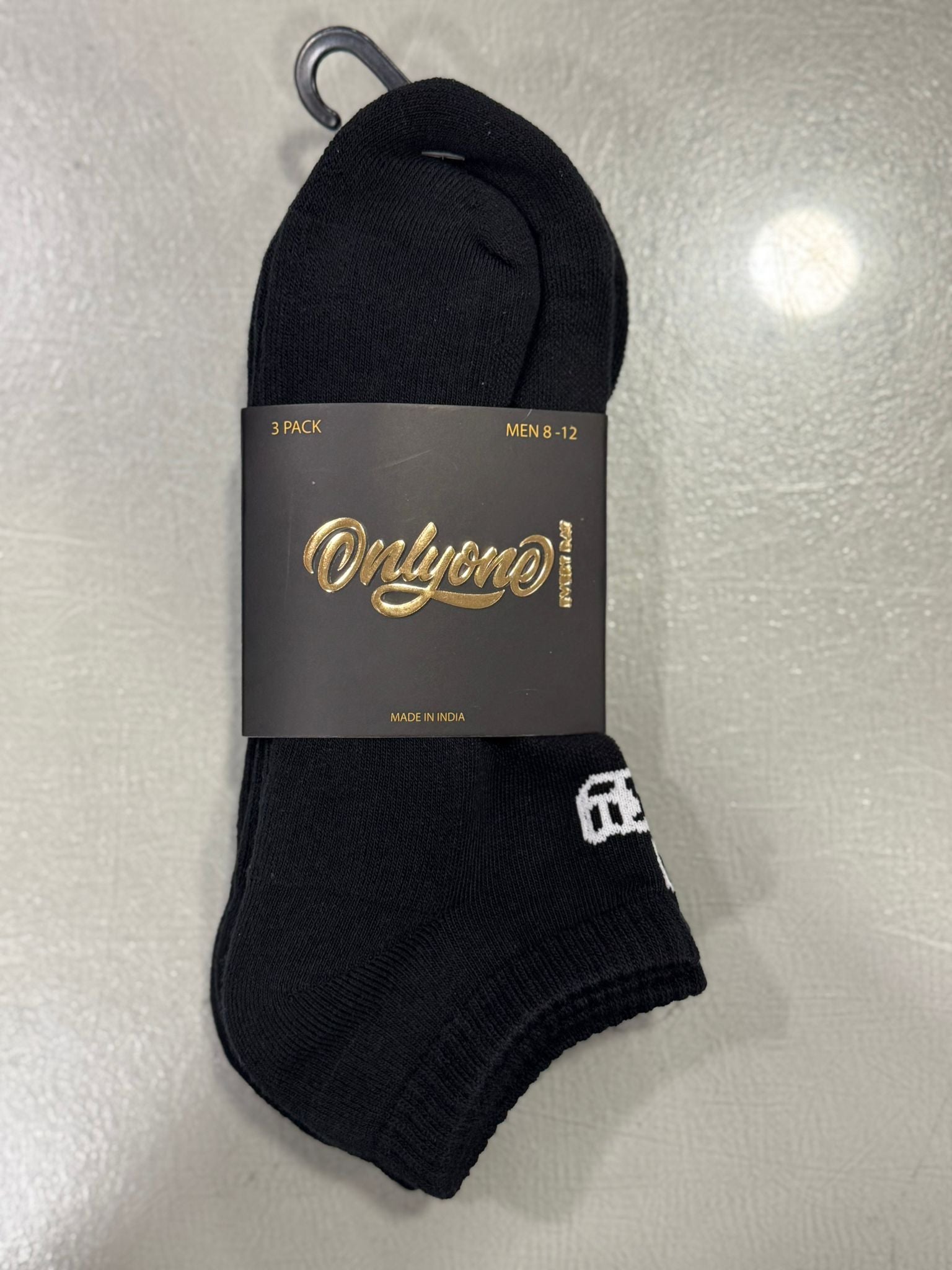 Onlyone socks